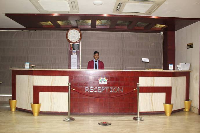 Imagen de los interiores del Hotel New Broadway. Foto 20
