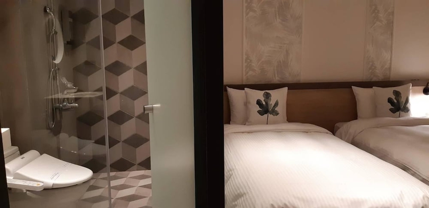 Imagen de la habitación del Hotel New California. Foto 2