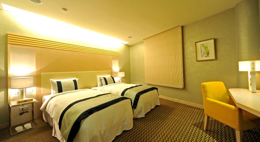 Imagen de la habitación del Hotel New California. Foto 2