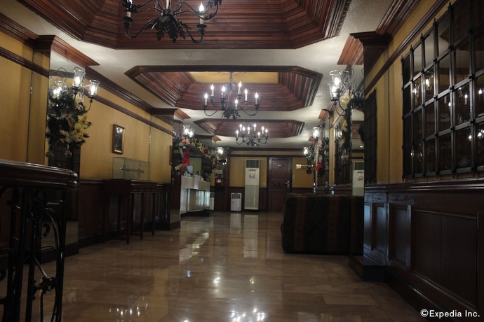 Imagen de los interiores del Hotel New Camelot. Foto 13