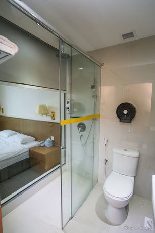 Imagen de la habitación del Hotel New Cape Inn (sg Clean). Foto 3