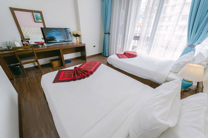 Imagen de la habitación del Hotel New Century Cau Giay. Foto 10
