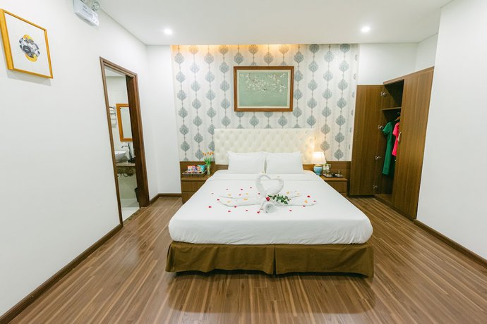 Imagen de la habitación del Hotel New Century Cau Giay. Foto 11