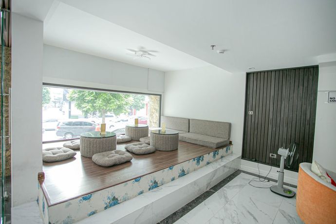 Imagen de los interiores del Hotel New Century Cau Giay. Foto 20