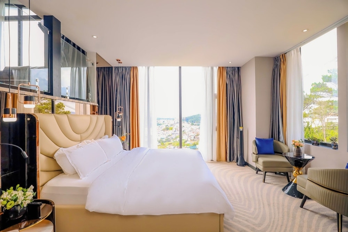 Imagen de la habitación del Hotel New Century Dalat. Foto 13