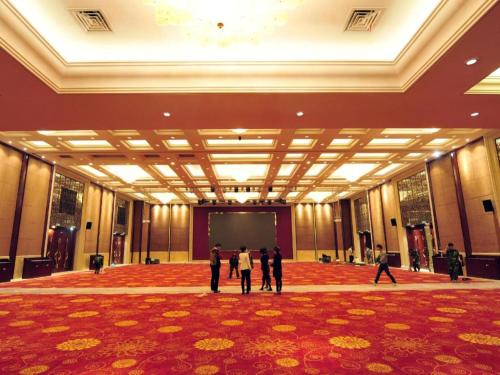 Imagen general del Hotel New Century Grand Hotel Zhejiang Sanli. Foto 3