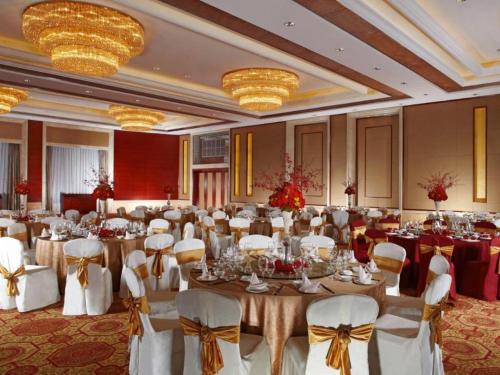 Imagen general del Hotel New Century Grand Hotel Zhejiang Sanli. Foto 18