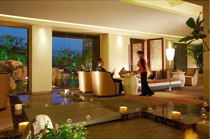 Imagen de los interiores del Hotel New Century Grand Tonglu Hangzhou China. Foto 14