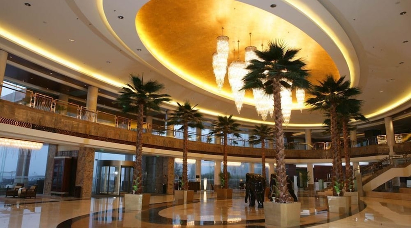 Imagen de los interiores del Hotel New Century Grand Xuzhou. Foto 16