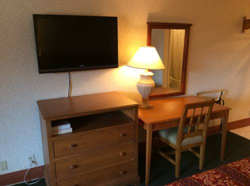 Imagen de la habitación del Hotel New Century Inn. Foto 12