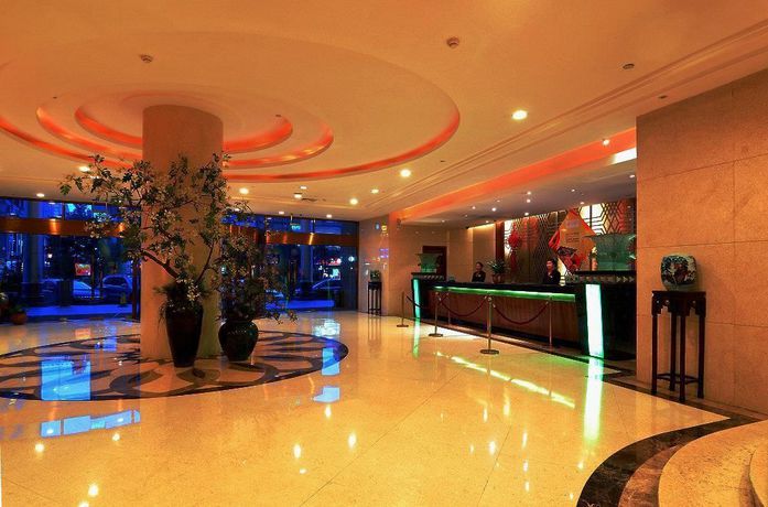 Imagen general del Hotel New Century Manju Hotel The Old Bund of Ningbo. Foto 1