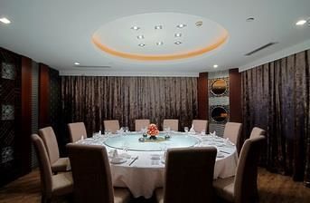 Imagen del bar/restaurante del Hotel New Century Manju Hotel The Old Bund of Ningbo. Foto 4