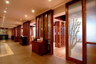 Imagen del bar/restaurante del Hotel New Century Manju Hotel The Old Bund of Ningbo. Foto 7