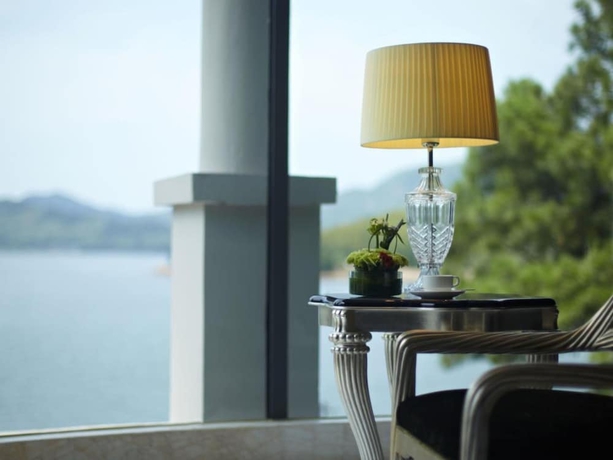 Imagen de la habitación del Hotel New Century Resort Siming Lake Yuyao. Foto 9