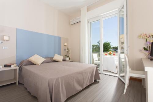 Imagen general del Hotel New Chiari. Foto 3