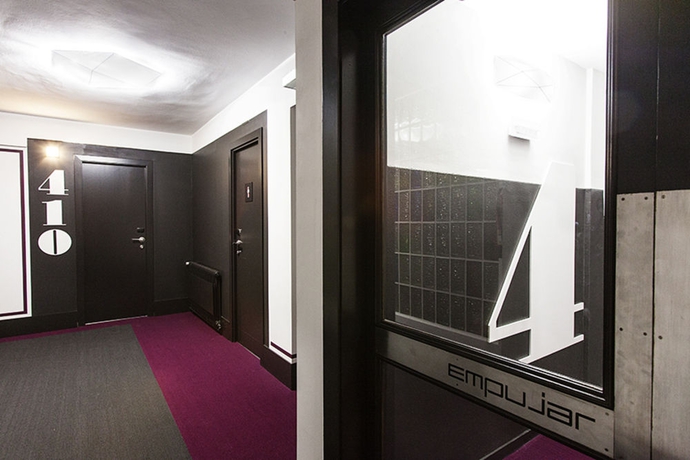 Imagen de los interiores del Hotel New Colón. Foto 5