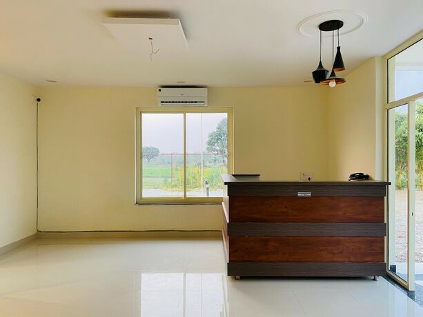 Imagen general del Hotel New Corbett and Resort. Foto 6