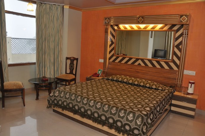 Imagen de la habitación del Hotel New Cosmos, Shimla. Foto 8