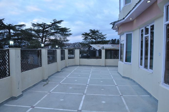 Imagen de los exteriores del Hotel New Cosmos, Shimla. Foto 18