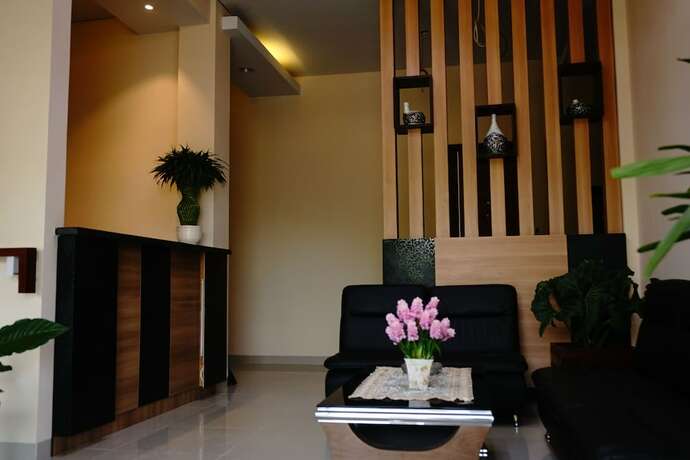 Imagen de los interiores del Hotel New D'dhave. Foto 29