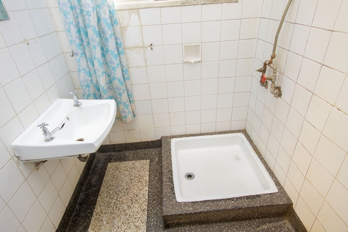 Imagen de la habitación del Hotel New East View. Foto 13