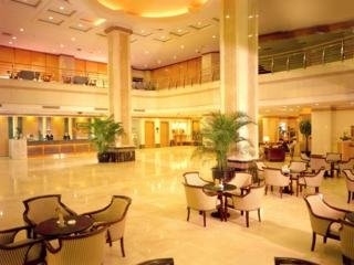 Imagen de los interiores del Hotel New Era Nanjing. Foto 7