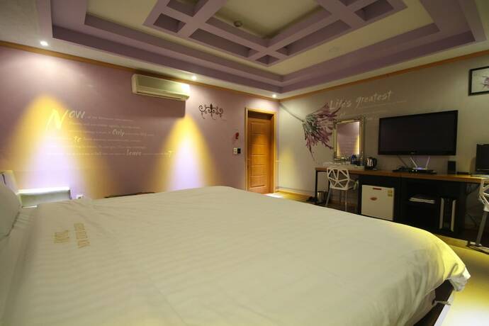 Imagen de la habitación del Hotel New Evergreen. Foto 15