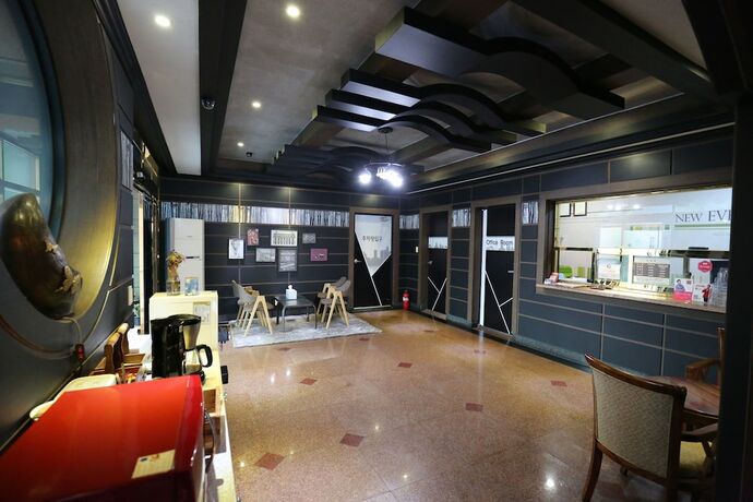 Imagen de los interiores del Hotel New Evergreen. Foto 39