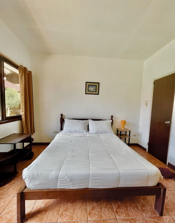 Imagen de la habitación del Hotel New Eve's Kiosk Dive Resort. Foto 7