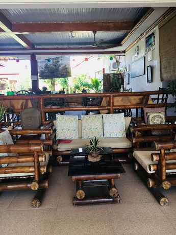 Imagen de los interiores del Hotel New Eve's Kiosk Dive Resort. Foto 17