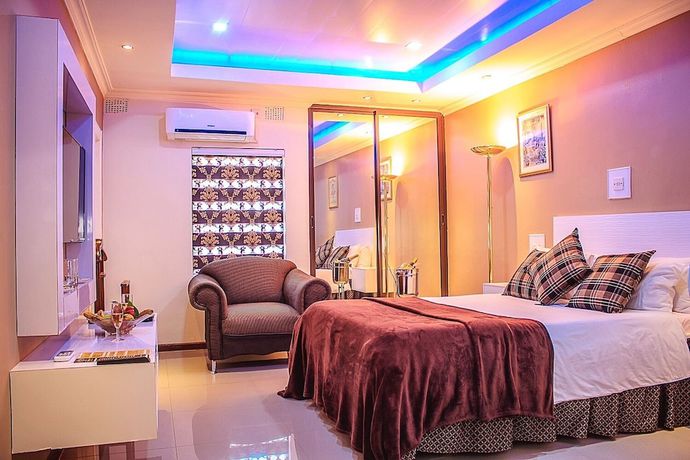 Imagen de la habitación del Hotel New Fairmount and Casino. Foto 9