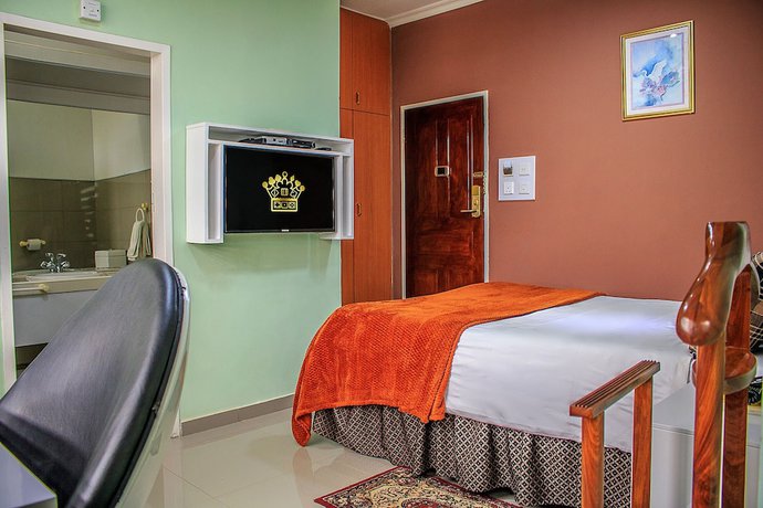 Imagen de la habitación del Hotel New Fairmount and Casino. Foto 11