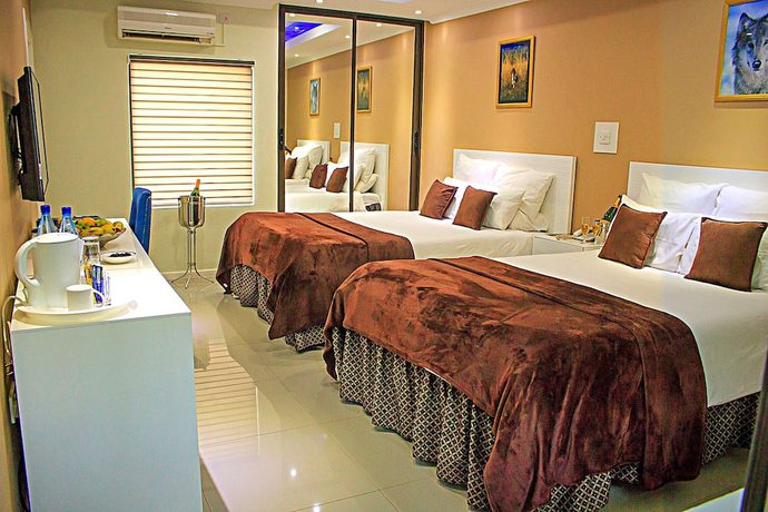 Imagen de la habitación del Hotel New Fairmount and Casino. Foto 17