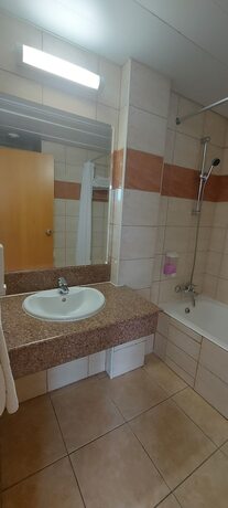 Imagen general del Hotel New FamagustaandSuites. Foto 3