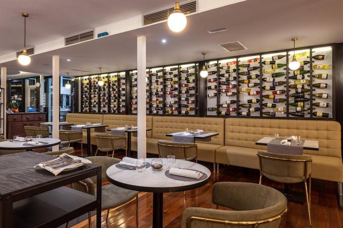 Imagen del bar/restaurante del Hotel New Folias. Foto 11