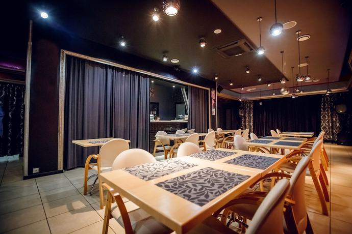 Imagen del bar/restaurante del Hotel New Fortress. Foto 6