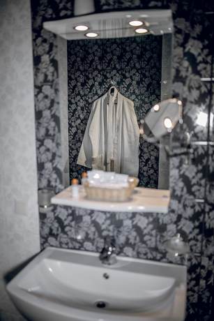 Imagen de la habitación del Hotel New Fortress. Foto 14