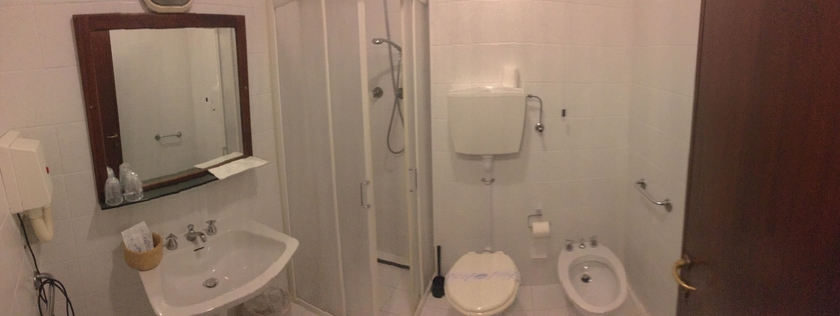 Imagen de la habitación del Hotel New Friuli. Foto 13