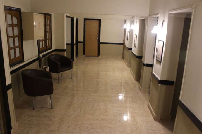 Imagen de los interiores del Hotel New Garden Palace. Foto 14