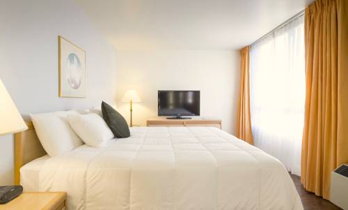 Imagen de la habitación del Hotel New Gardena. Foto 12