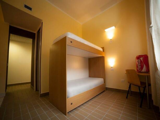 Imagen de la habitación del Hotel New Generation Hostel Tirana Center. Foto 16