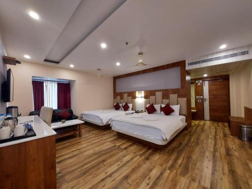 Imagen de la habitación del Hotel New Gitanjali, New Digha. Foto 19