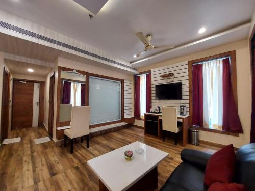 Imagen de la habitación del Hotel New Gitanjali, New Digha. Foto 20