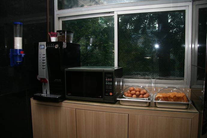 Imagen del bar/restaurante del Hotel New Grand. Foto 4