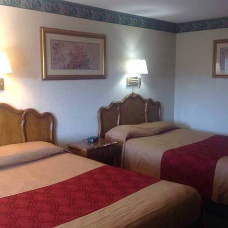 Imagen de la habitación del Hotel New Haven Inn. Foto 2
