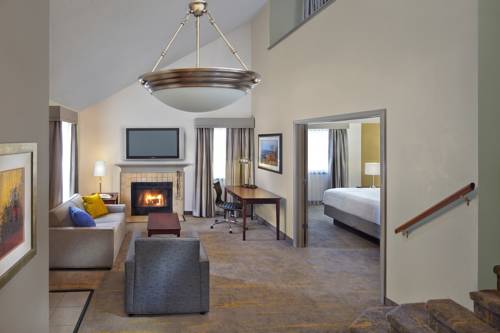 Imagen de la habitación del Hotel New Haven Village Suites. Foto 4
