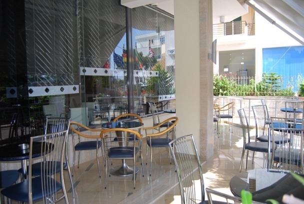 Imagen del bar/restaurante del Hotel New Heaven. Foto 3