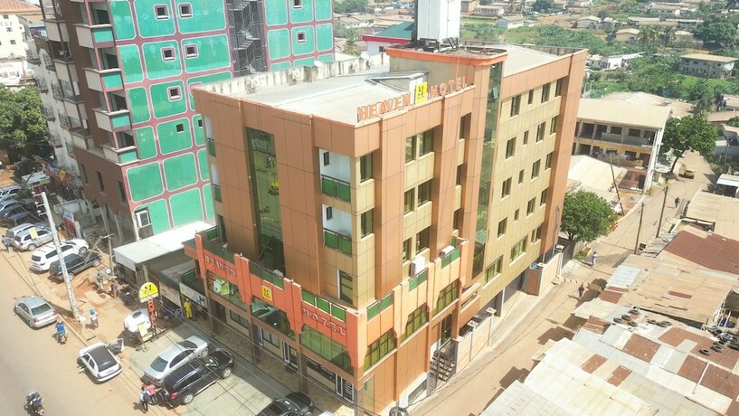 Imagen general del Hotel New Heaven H&ocirc;tel. Foto 13