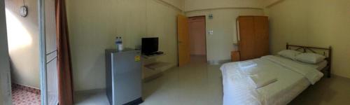 Imagen general del Hotel New Home Nakhon Chai Si. Foto 7