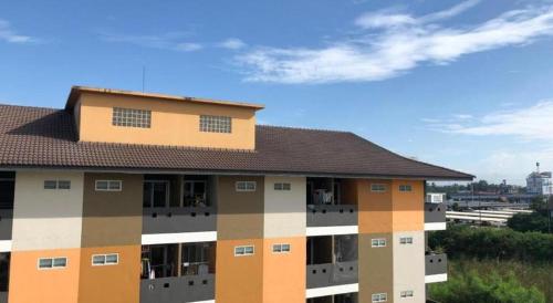 Imagen general del Hotel New Home Nakhon Chai Si. Foto 18